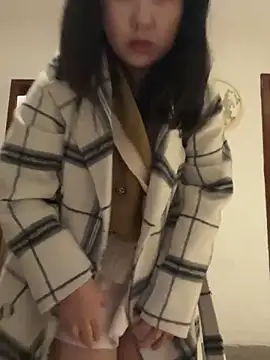 Snapshot of Xixi-Gala chatting on 03-18-25, 06:14 Xixi-Gala online show from 03-18-25, 06:14