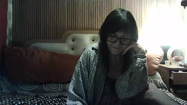 Snapshot of AlanaLaDream chatting on 12-21-24, 01:15 AlanaLaDream online show from 12-21-24, 01:15