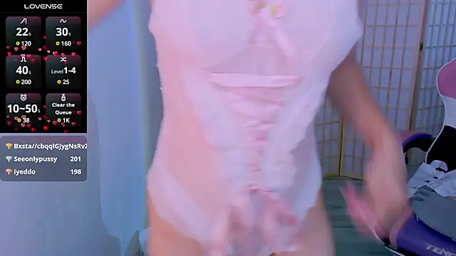 Snapshot of desiregirl69 chatting on 01-22-25, 06:10 desiregirl69 online show from 01-22-25, 06:10