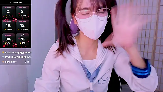 Snapshot of desiregirl69 chatting on 02-27-25, 03:05 desiregirl69 online show from 02-27-25, 03:05