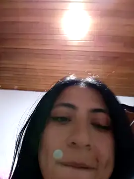 Snapshot of Gisell_s chatting on 01-03-25, 03:05 Gisell s online show from 01-03-25, 03:05