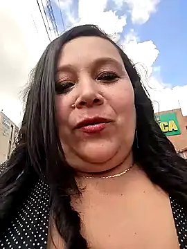 sara pineros online show from 01-28-25, 07:21