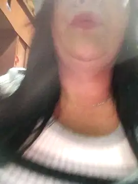 sara pineros online show from 10-11-25, 09:24