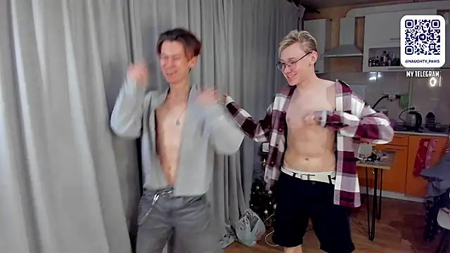 Snapshot of AndrewwCarter2 chatting on 03-15-25, 08:54 AndrewwCarter2 online show from 03-15-25, 08:54