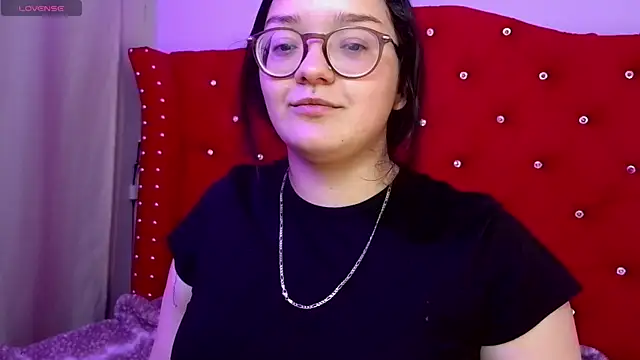 Snapshot of charlotte1-ls chatting on 10-28-25, 09:50 charlotte1-ls online show from 10-28-25, 09:50