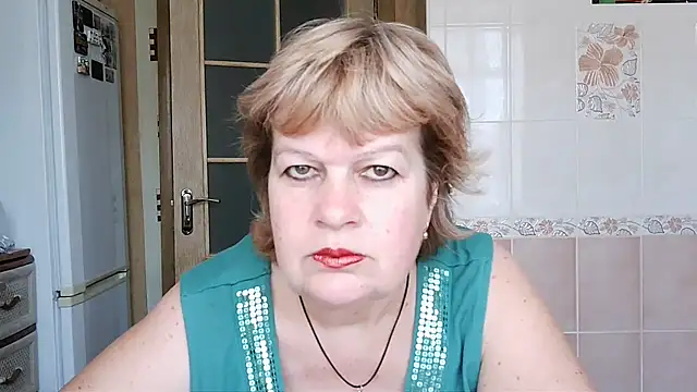 Snapshot of Ettie_Tonia chatting on 01-09-25, 09:59 Ettie Tonia online show from 01-09-25, 09:59