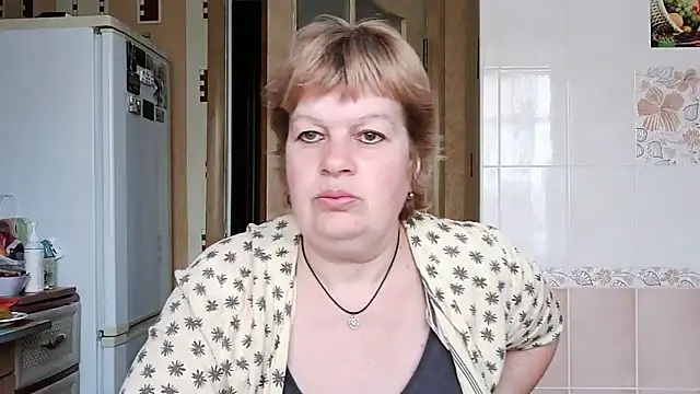 Snapshot of Ettie_Tonia chatting on 03-11-25, 09:02 Ettie Tonia online show from 03-11-25, 09:02