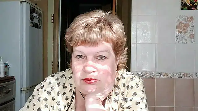 Snapshot of Ettie_Tonia chatting on 03-12-25, 12:04 Ettie Tonia online show from 03-12-25, 12:04