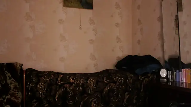 Ettie Tonia online show from 11-30-25, 08:18