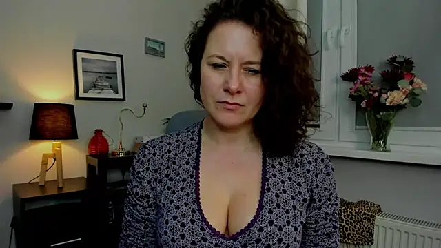 Snapshot of OLIVIA_lux chatting on 03-14-25, 07:23 OLIVIA lux online show from 03-14-25, 07:23
