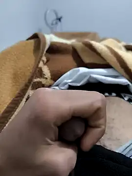 kinghunter21 online show from 12-16-24, 07:32