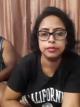 Snapshot of JODI_NO1 chatting on 09-08-25, 06:40 JODI NO1 online show from 09-08-25, 06:40