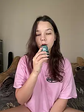 PoppyRobinson online show from 01-07-25, 08:24