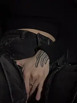 Cherry    Pie online show from 01-16-25, 07:52