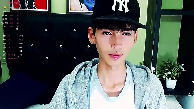 ttimy x boy online show from 01-13-25, 08:04