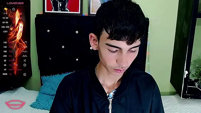 ttimy x boy online show from 02-19-25, 10:31