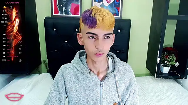 ttimy x boy online show from 03-07-25, 07:38