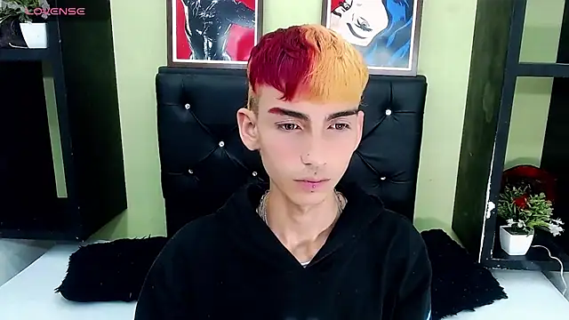 ttimy x boy online show from 03-13-25, 09:37