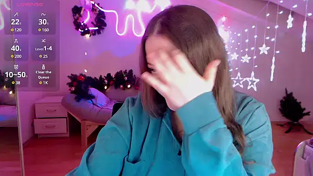 LizzyShine online show from 12-24-24, 06:28