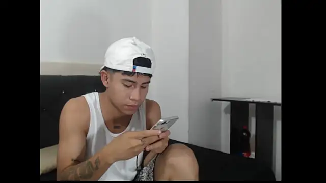 logannth online show from 10-19-25, 04:46