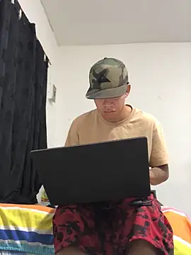 logannth online show from 11-21-25, 04:44