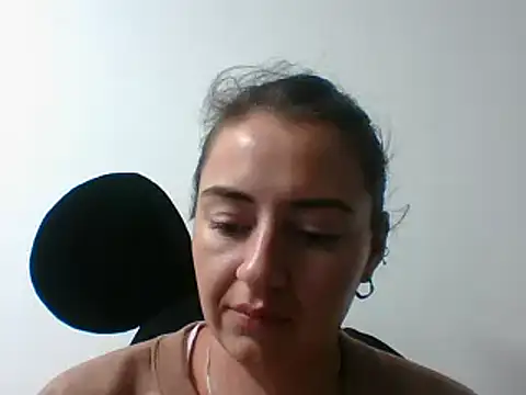  karlie kloss  online show from 12-06-24, 12:56