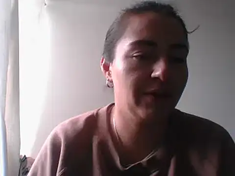  karlie kloss  online show from 12-09-24, 06:03