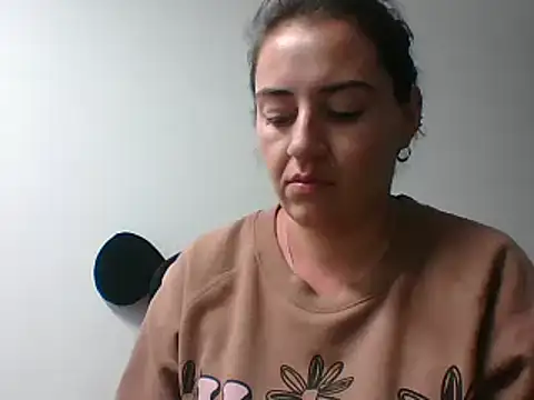  karlie kloss  online show from 12-12-24, 12:16