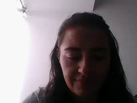  karlie kloss  online show from 01-10-25, 08:48