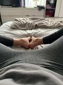 Snapshot of persiannqueen chatting on 02-19-25, 09:39 persiannqueen online show from 02-19-25, 09:39