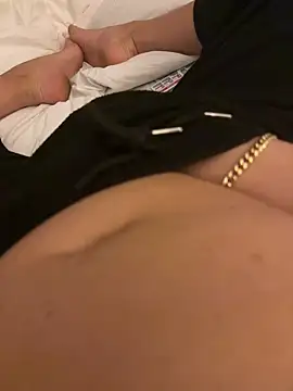 Snapshot of persiannqueen chatting on 03-13-25, 10:32 persiannqueen online show from 03-13-25, 10:32