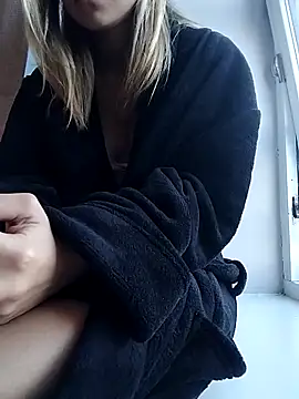 fofinhaa12 online show from 09-16-25, 05:14