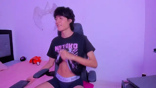 Snapshot of Johhan__Lee chatting on 12-30-24, 01:26 Johhan Lee online show from 12-30-24, 01:26