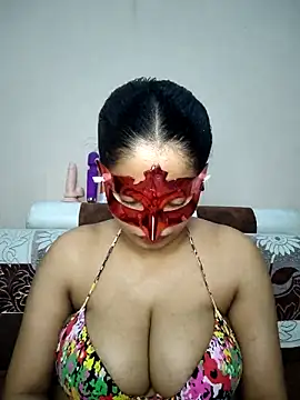 bigtitsqueen online show from 02-07-26, 08:40