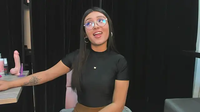 Afrodita Shalom online show from 12-26-24, 11:43