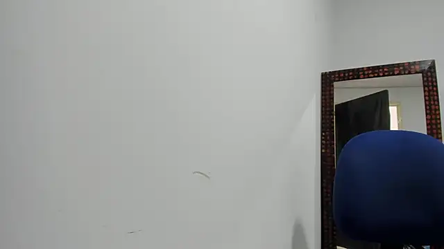 Karljensen33 online show from 12-20-24, 03:53