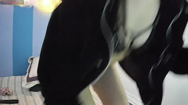 Snapshot of britny_clouds chatting on 12-04-24, 12:03 britny clouds online show from 12-04-24, 12:03