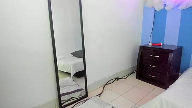 Snapshot of britny_clouds chatting on 12-28-24, 04:09 britny clouds online show from 12-28-24, 04:09