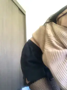 Snapshot of britny_clouds chatting on 03-12-25, 05:28 britny clouds online show from 03-12-25, 05:28