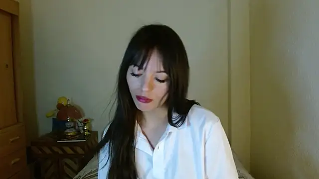 Snapshot of britny_clouds chatting on 11-25-25, 08:31 britny clouds online show from 11-25-25, 08:31