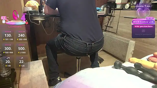 misteryman1956 online show from 04-17-26, 04:48