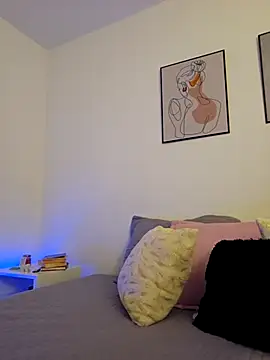 VictoriaEvaans  online show from 10-09-25, 10:41