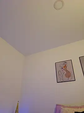 VictoriaEvaans  online show from 11-22-25, 10:42