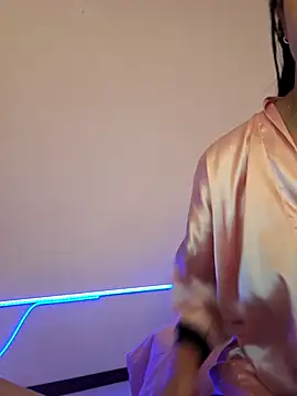 VictoriaEvaans  online show from 11-25-25, 10:43