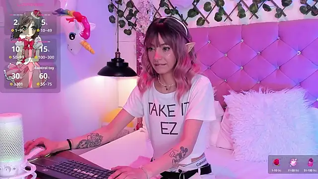 lauren evans96 online show from 10-17-25, 11:51