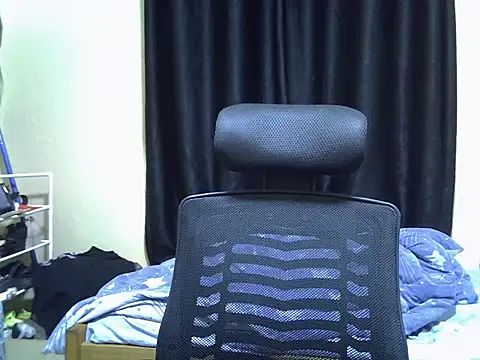 Horny-slut  online show from 10-17-25, 03:36