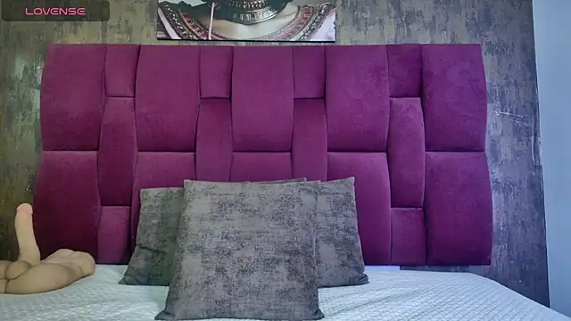 nicole  parker1 online show from 10-21-25, 07:03