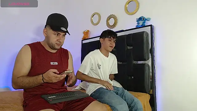 Snapshot of Valerio_22 chatting on 11-09-25, 12:53 Valerio 22 online show from 11-09-25, 12:53