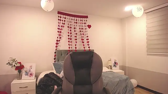 Snapshot of Nami_sunny chatting on 02-16-25, 10:32 Nami sunny online show from 02-16-25, 10:32