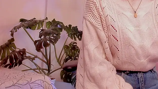 Snapshot of Nami_sunny chatting on 11-13-25, 06:51 Nami sunny online show from 11-13-25, 06:51